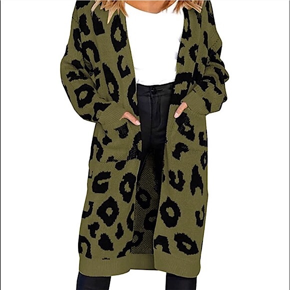 🐆💚Pretty Leopard Print Cozy Knit Sweater Duster - Picture 6 of 16